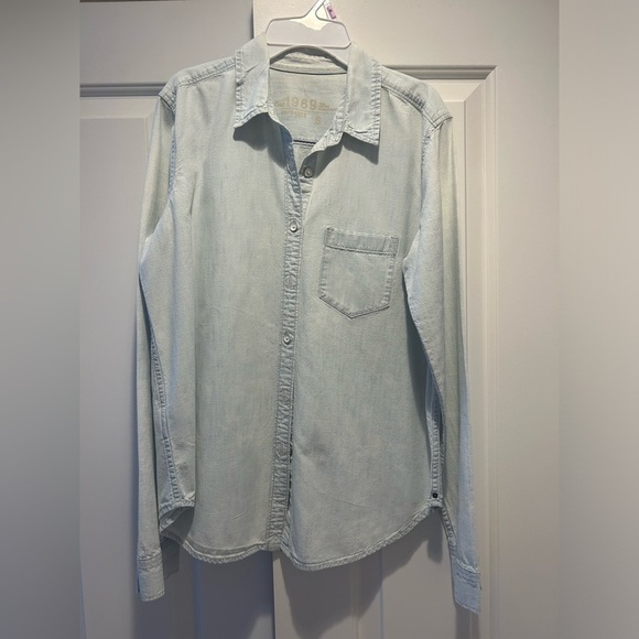 GAP Kids 1969 Denim Button Down Shirt - Picture 1 of 3